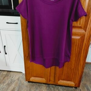 Women's Short Sleeve Scoop Neck Top - Purple